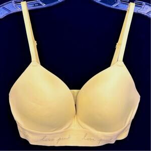 PINK Victoria’s Secret Wear Everywhere Wireless Pushup Bra Yellow 32D NWOT